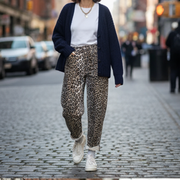 Kaeli Jeans Damskie – Modny Wzór w Panterkę & Wygodny Krój