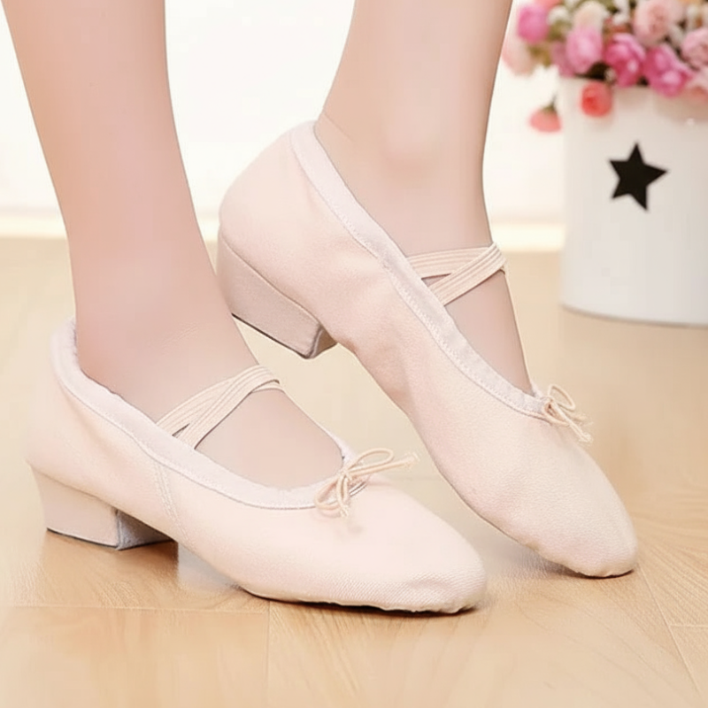 Isabelle Baleriny Damskie – Eleganckie Buty na Niskim Obcasie z Wygodnym Ozdobnym Paskiem