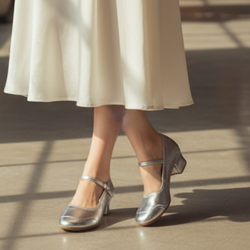 Charlotte Baleriny Damskie – Eleganckie Buty na Niskim Obcasie z Regulowanym i Wygodnym Paskiem