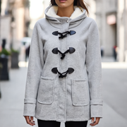 Katalina Długi Płaszcz Zimowy Damski – Elegancki, ciepły z wbudowanym kapturem i praktycznymi kieszeniami