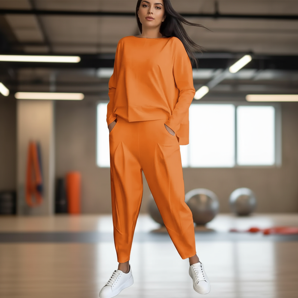 Emilie Zestaw Damski – Wygodny i Elegancki Strój z Elastanu z Okrągłym Dekoltem w Nowoczesnym Stylu