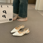 Camille Baleriny Damskie – Eleganckie Buty z Szpiczastym Noskiem i Wygodnym Kwadratowym Obcasem