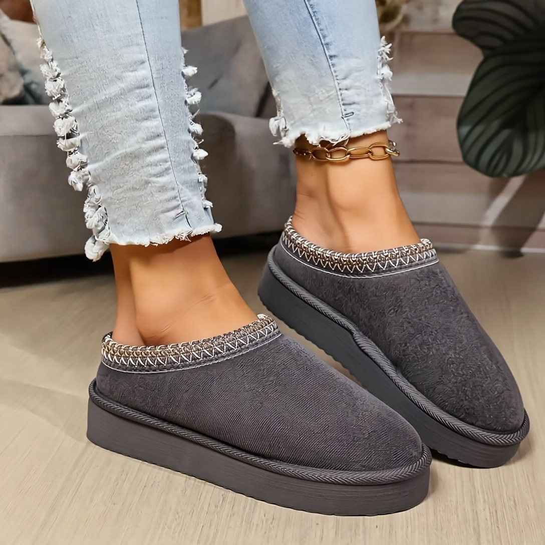 August Kapcie Damskie – Miękki Komfort, Oddychający Design & Antypoślizgowa Podeszwa