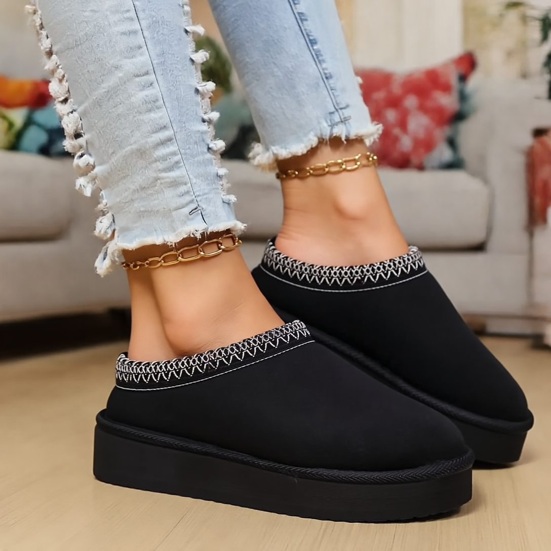 August Kapcie Damskie – Miękki Komfort, Oddychający Design & Antypoślizgowa Podeszwa