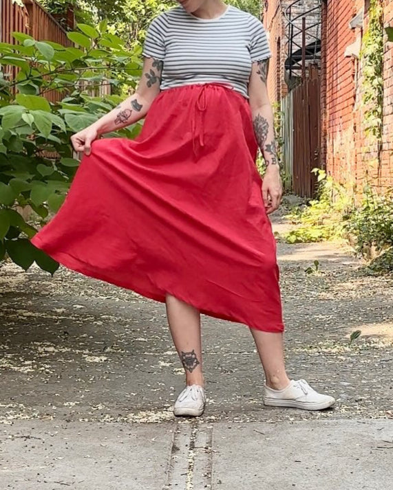 Julia | Czerwona spódnica